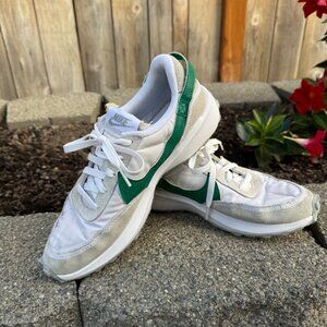 Nike Women's Waffle Debut Shoes